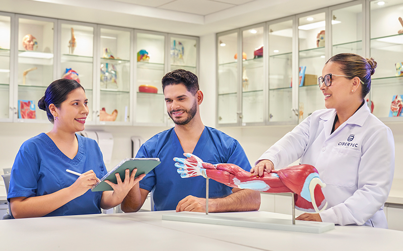 cualidades de un tecnico en enfermeria